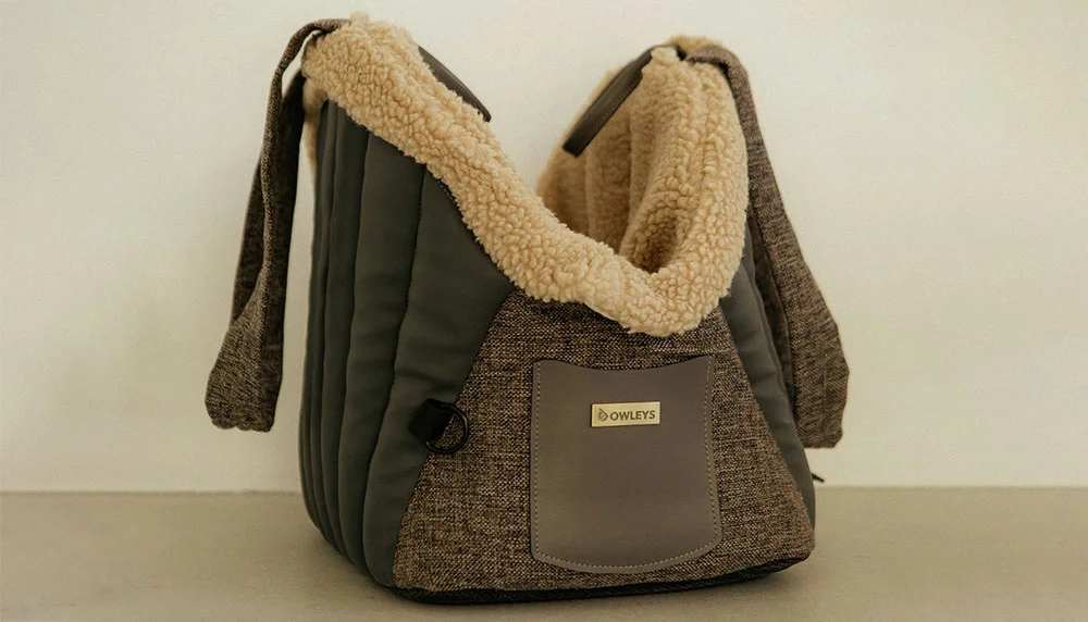 Small dog travel purse for car